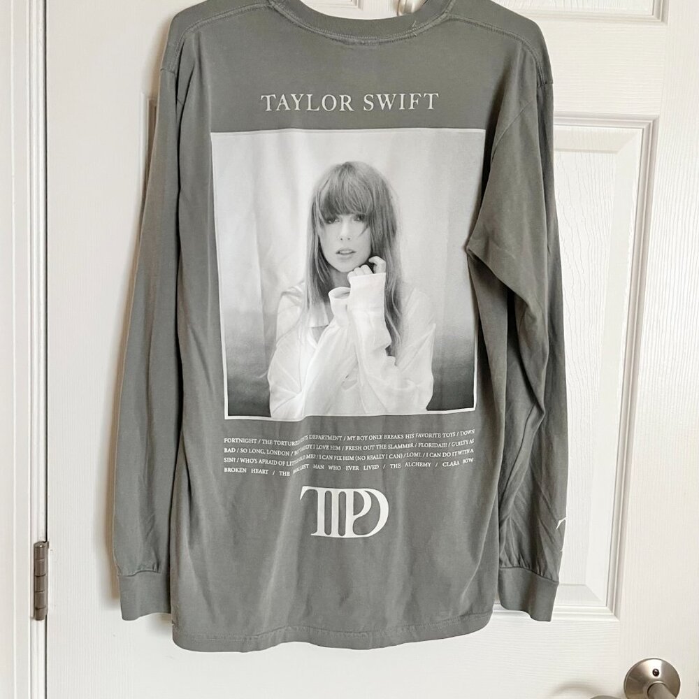 Taylor Swift Grey TTPD Tracklist Long Sleeve T-Shirt